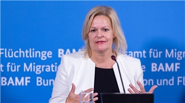 Nach Ansicht von Bundesinnenministerin Nancy Faeser muss die EU mehr Druck hinsichtlich Serbiens Visa-Politik ausüben.