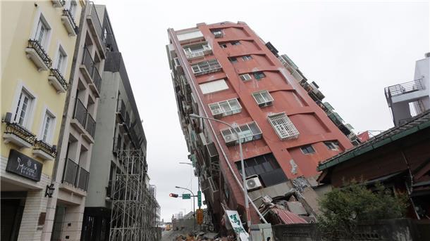 Weiteres Todesopfer nach Erdbeben in Taiwan entdeckt Nach dem Erdbeben in Taiwan werden noch sechs Menschen vermisst.