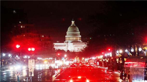 US-Kongress billigt Haushalt mit Milliardenhilfe für Ukraine Nach dem Senat hat auch das Repräsentantenhaus dem Etat mit einem Volumen von 1,7 Billionen US-Dollar zugestimmt.
