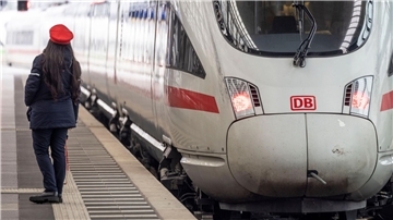 Nach dem Warnstreik hofft die Bahn darauf, am Wochenende wieder nach Plan zu fahren.