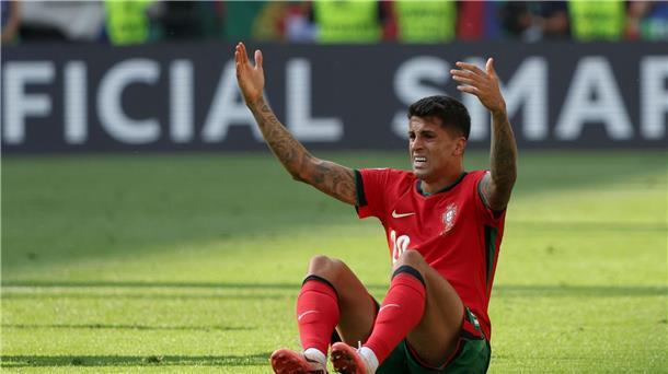 Doch kein Abschied von Cancelo und Felix bei Barça? Nach der EM wird João Cancelo nicht zum FC Barcelona zurückkehren.