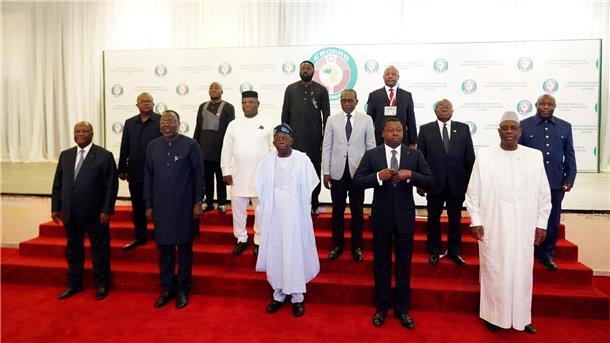 Putschisten gesprächsbereit - diplomatische Lösung gesucht Nach der Machtübernahme des Militärs im Niger hat die westafrikanische Staatengemeinschaft Ecowas Ende der Woche über das weitere Vorgehen gegen die Putschisten beraten.