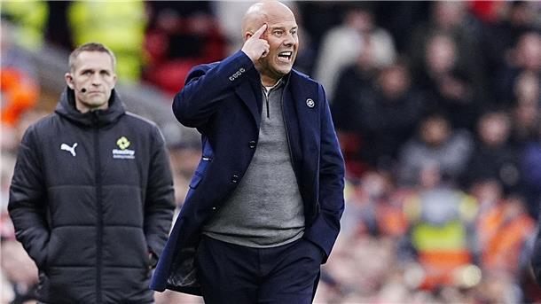 Vierte Pleite in Serie für Liverpool - 1:2 gegen Man United Nach der vierten Niederlage in Serie steckt Trainer Arne Slot mit dem FC Liverpool in der Krise.