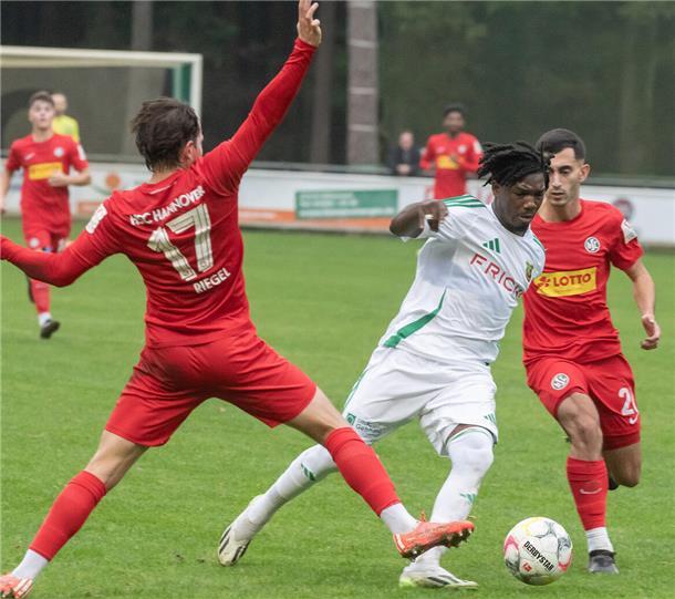 Nach 4:2-Erfolg gegen Hannover: Fans feiern ihr Team mit "Standing Ovations"  Abdul Gafar
