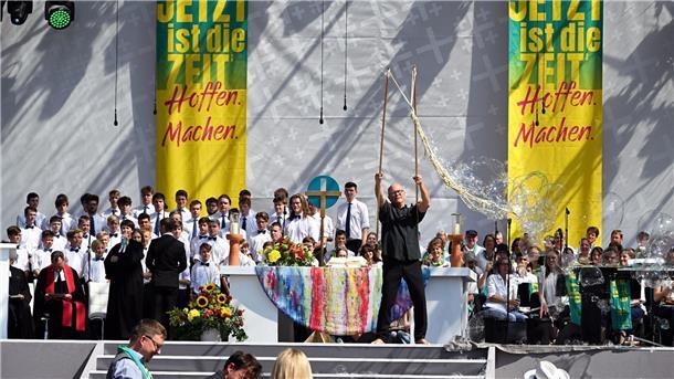 Zwischen Politik und Bibel-Exegese: Kirchentag endet Nach fünf Tagen voller politischer Statements und Bibelarbeiten geht der Kirchentag in Nürnberg zu Ende.