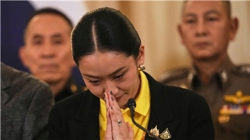 Nach umstrittenen Aussagen in einem geleakten Telefonmitschnitt war Thailands Regierungschefin unter Druck geraten. (Archivbild)