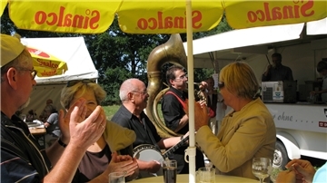 Nach zwei Jahren gibt es wieder den Frühschoppen am Schafstall in der Vareler Heide.