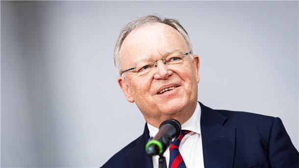 Weil hat Rücktritt als Ministerpräsident eingereicht Nach zwölf Jahren als Regierungschef zieht sich Niedersachsens Ministerpräsident Stephan Weil zurück. (Archivbild)
