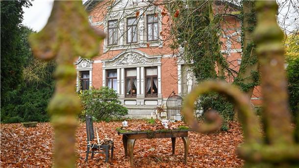 Nancy Steklar und ihr Café Salon 1900 in Offenwarden bieten viele interessante Einblicke.