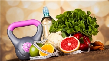 Neben der Magenverkleinerungen haben Lena Schmidt gesunde Ernährung und viel Sport beim Abnehmen geholfen.
