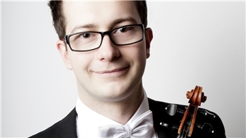 Neu im Orchester: Jakub Debski spielt am letzten Pult der zweiten Geigen.