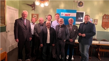 Neu im Vorstand des MIT-Kreisverbandes Cuxhaven ist der CDU-Landtagsabgeordnete Claus Seebeck (rechts). Geleitet wird die Führungsriege seit 2010 von Dr. Dirk Timmermann (links). 
