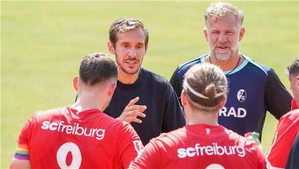 Neu-Trainer Julian Schuster muss in Freiburg große Fußstapfen füllen.