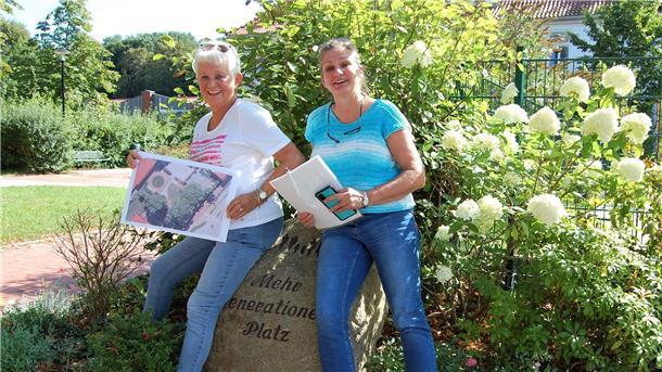 Hagener „Adventszauber“ findet wieder statt - unter neuer Regie Neuer Standort, neue Veranstalter, neues Programm: Ortsvorsteherin Giesela Schwertfeger (links) und Claudia Theis planen mit viel Elan seit Monaten einen neuen Weihnachtsmarkt auf dem Mehrgenerationenplatz in Hagen.