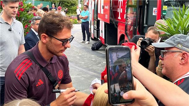 Nicht im Kader - und auf dem Absprung? Leon Goretzka.