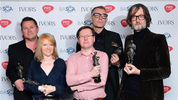 Britpop-Band: Pulp-Bassist Steve Mackey gestorben Nick Banks (l-r), Candida Doyle, Mark Webber, Steve Mackey und Jarvis Cocker von Pulp.