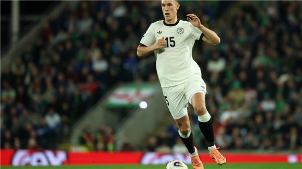 Die Fußball-Nationalmannschaft in der Einzelkritik Nico Schlotterbeck musste viele Zweikämpfe führen.