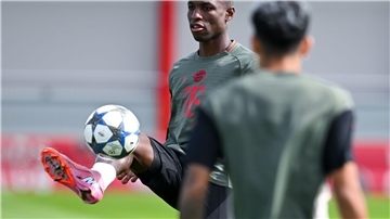 Nicolas Jackson in Aktion beim Training vor dem Wiedersehen mit Chelsea.