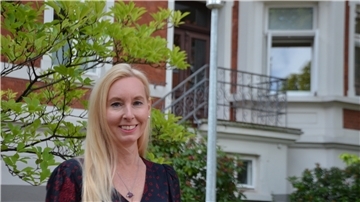 Nicole Flynn ist die neue Gleichstellungsbeauftragte der Samtgemeinde Zeven. An der Aufgabe reizt sie die Möglichkeit, konkret zu helfen. "Mit diesem Job kann man was bewegen", ist sie überzeugt.