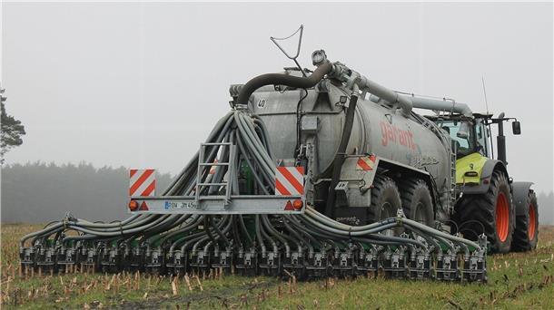 Niedersachsen als deutsches Agrarland Nummer eins belastet seine Böden weiterhin zu stark mit Dünger.