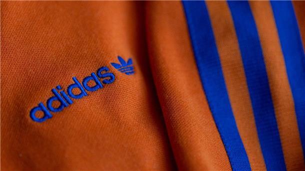 Nike darf in Deutschland eine bestimmte Sporthose wegen großer Ähnlichkeit mit dem Drei-Streifen-Design von Adidas nicht mehr anbieten.