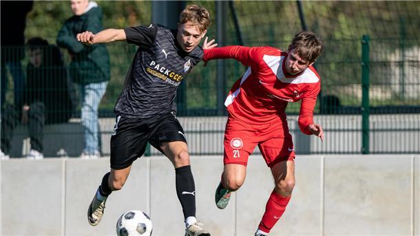 Noah Kirsch (links) wäre beinahe der Anschlusstreffer für den JFV A/O/B/H/Heeslingen gelungen.