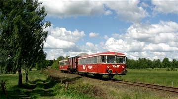 Noch befördert „nur“ der Moorexpress Fahrgäste zwischen Stade und Bremen. Das soll sich in Zukunft schnellstmöglich ändern. So fordert es der Moorexpress-Förderverein.