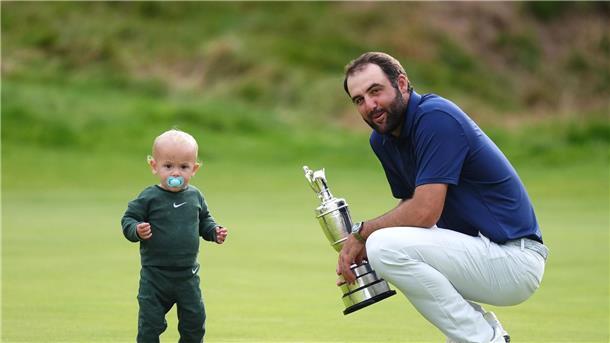 Schefflers besonderer Moment nach dem British-Open-Triumph Noch ein besonderer Moment für den British-Open-Triumphator.