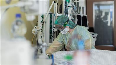 Noch ist die Lage in den beiden Wesermarsch-Krankenhäusern entspannt: Auf den Intensivstationen der Helios-Klinik Wesermarsch und des Braker St.-Bernhard-Hospitals werden derzeit keine Corona-Patienten behandelt.