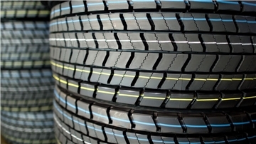 Noch mit vollem Grip: Fabrikneue Conti-Reifen. (Archivbild)