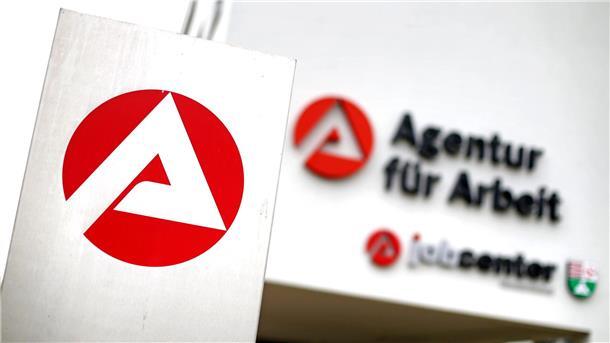 Forscher: Aufhebung von Hartz-IV-Sanktionen schadet „Noch nie gingen so wenige Menschen aus Jobs neu in die Grundsicherung wie heute“, sagt der Arbeitsmarktforscher Enzo Weber.