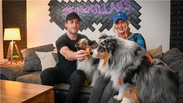 NORD|ERLESEN besucht Fischtown-Pinguins-Spieler Carson McMillan und seine Frau.