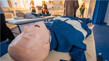 Schockpuppe in der Hochschule Bremerhaven