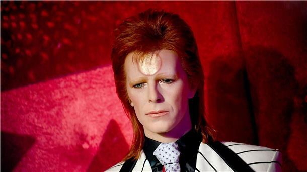 Wie der Vokuhila ein Comeback feiert Nur aus Wachs - aber der „Mullet“ sitzt: Die Figur von David Bowie/Ziggy Stadust bei Madame Tussauds in Berlin trägt Vokuhila.