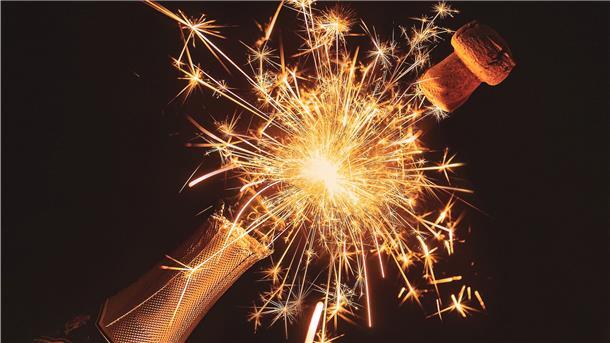 Das sind die schönsten und skurrilsten Silvesterbräuche in Europa Ob Spanien, Italien, Schottland oder Polen – alle Länder haben einzigartige Traditionen um das neue Jahr zu begrüßen.