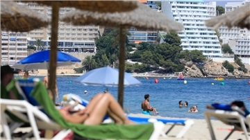 Ob Strand oder Berge: Die Deutschen wollen selbst bestimmen, wie sie ihren Urlaub verbringen. (Symbolbild)