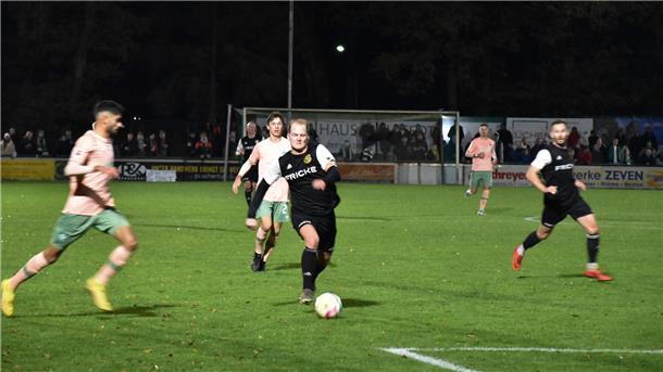 Oberligist Heeslinger SC verkaufte sich am Dienstagabend gegen Werder Bremen teuer.