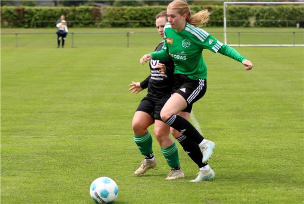 Offensivspielerin Lea Marie Steffens (rechts) erzielte das 3:0 für die SG Anderlingen/Byhusen.
