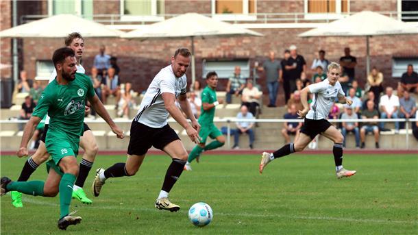 Ohne ihren Kapitän Andre Steffens (Zweiter von links) müssen die Anderlinger im Bezirkspokal gegen den TSV Ottersberg antreten.