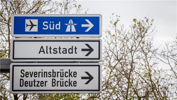 Leben nach Standards: Wie DIN- und andere Normen unseren Alltag bestimmen Verkehrsschilder