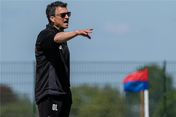Olaf Lakämper leicht auch in der kommenden Saison Trainer der U19 des JFV A/O/B/H/Heeslingen.