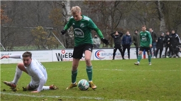 Ole Lemmermann und der SV Anderlingen müssen am Freitag in Oyten ran.