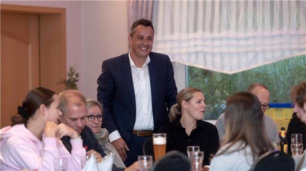 Oliver Lottke hat gut Lachen - er zieht in den Landtag ein.
