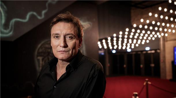 Oliver Masucci steht im nächsten Jahr als  Severus Snape in Hamburg auf der Bühne.