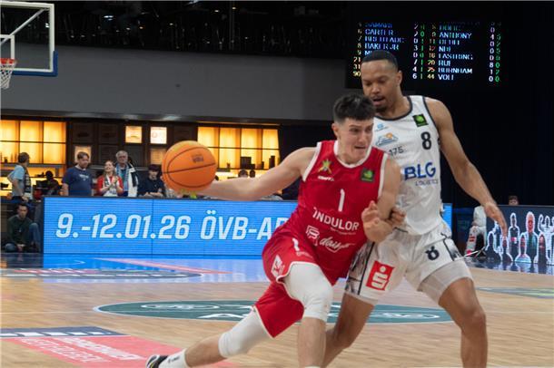 Packende Szenen auf dem Spielfeld – Einsatz bis zur letzten Sekunde.