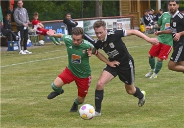 Pascal Steingröver (links) war in seinem letzten Heimspiel für den BSC nicht vom Glück verfolgt. Der scheidende BSC-Kapitän vergab zweimal aus aussichtsreicher Position.