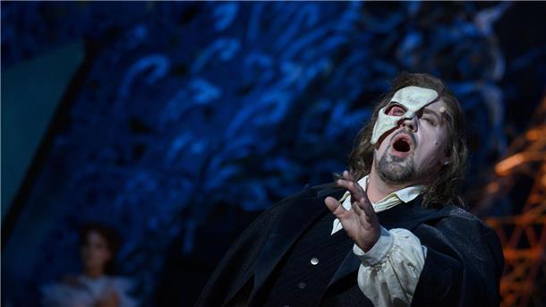 „Phantom der Oper“ ist zurück: Musical „Love Never Dies“ Patrick Stanke spielt das Phantom im Musical „Love never Dies - Liebe stirbt nie“.