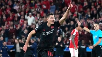 Patrik Schick köpfte Bayer zum Sieg