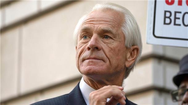 Ex-Trump-Berater Navarro tritt Haftstrafe an Peter Navarro vor dem Bundesgericht in Washington.