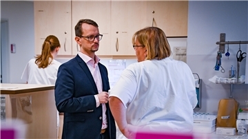 Pflegedirektor am Klinikum Reinkenheide Witiko Nickel ist von den Philippinen zurück. Dort hat er die ersten Fachkräfte angeworben.